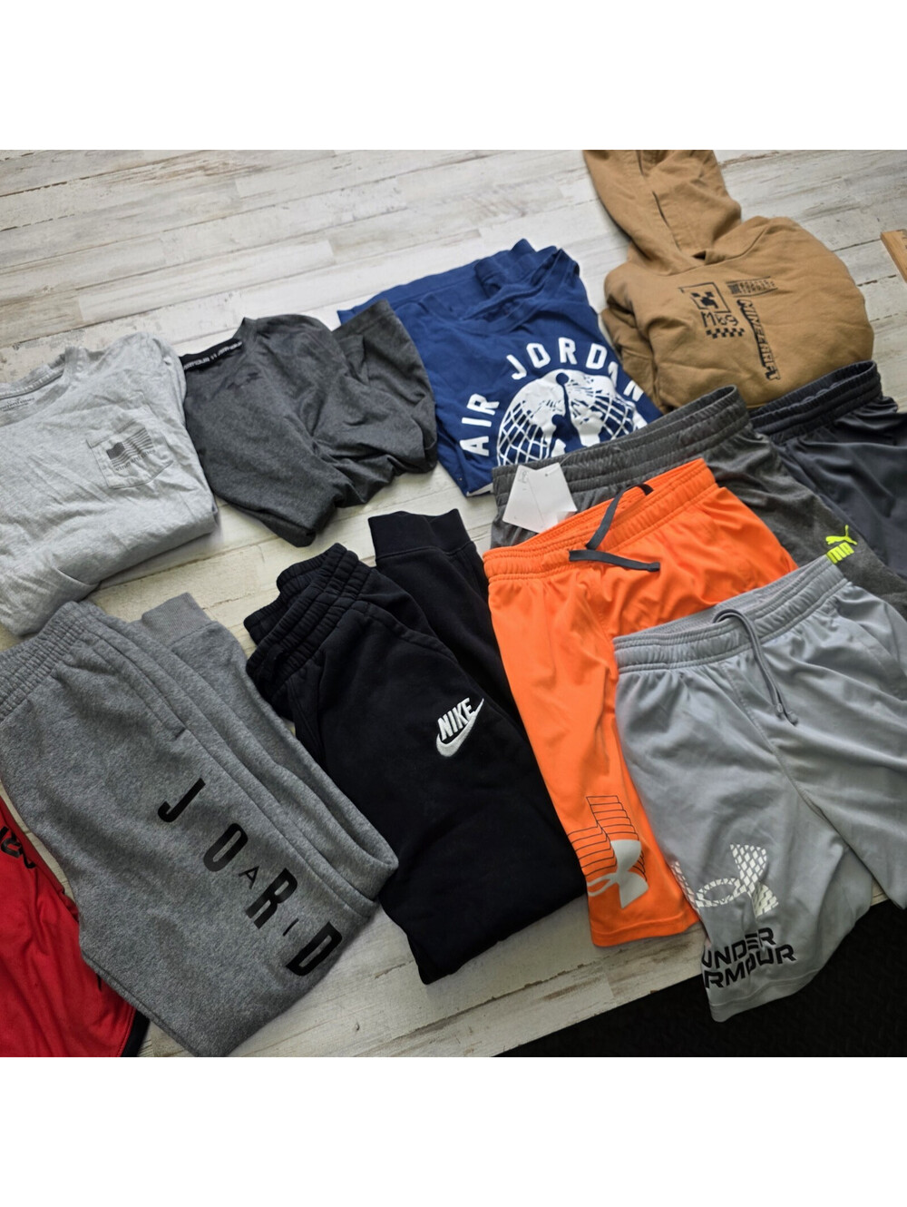 Boys Youth MED Athletic Clothing Lot Bundle Nike UA Shorts Hoodies Sweats